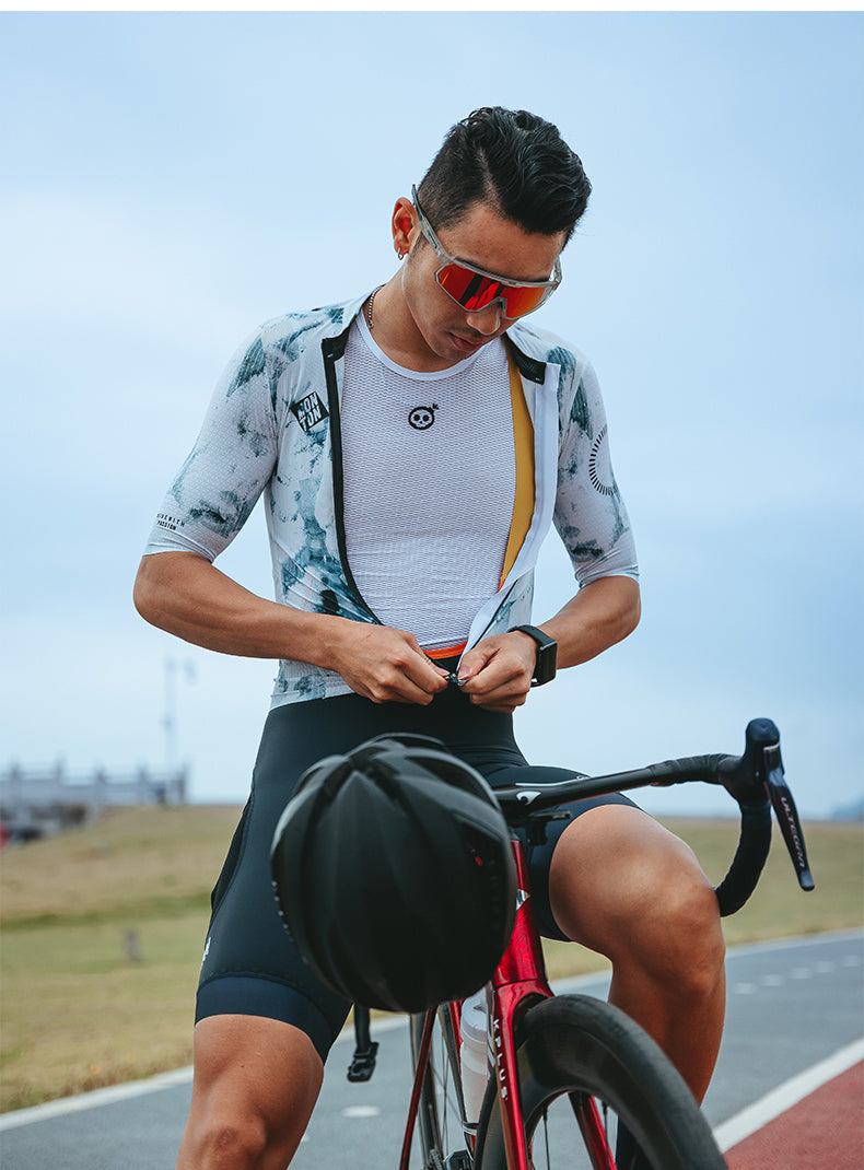 2023- Holiday- White Base Layer