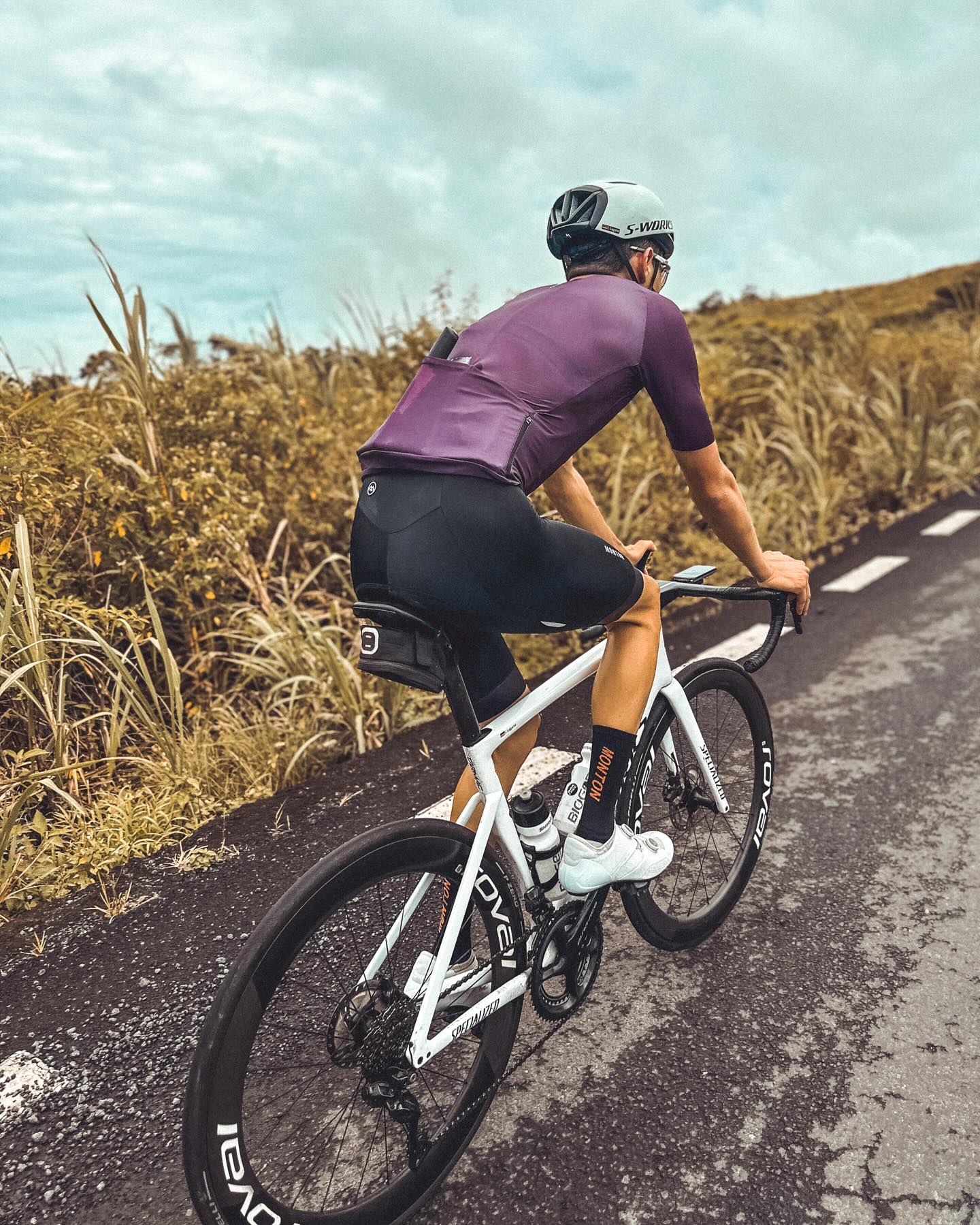 Elesu DarkMagenta Pro